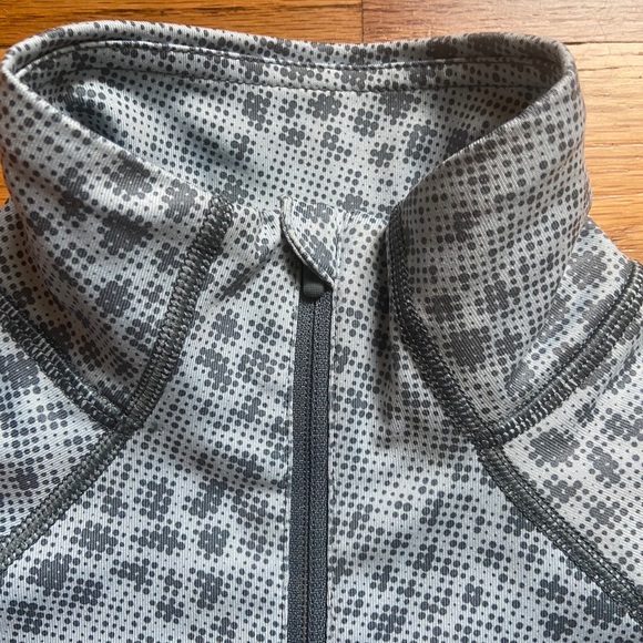 Women’s small Nike Pro DRI-FIT jacket - Picture 5 of 6